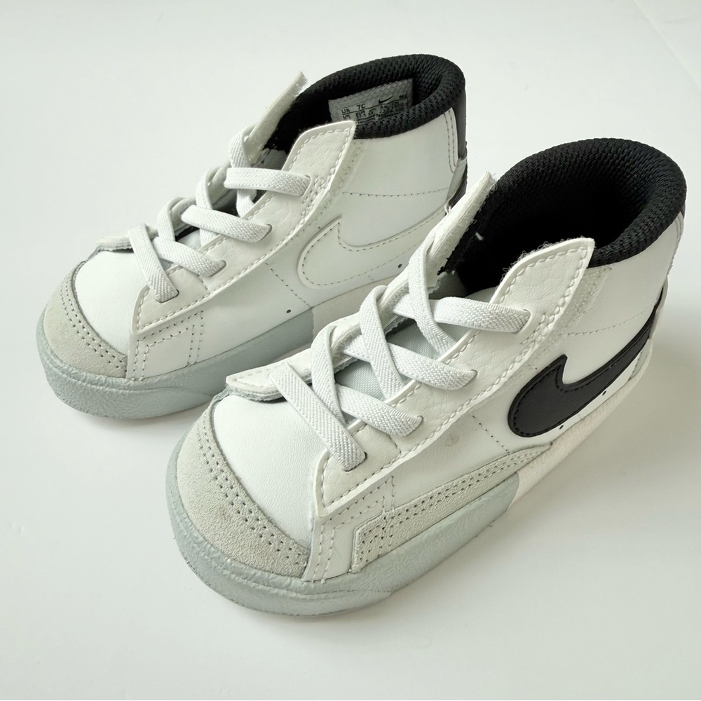 Nike Blazer Mid ’77 Toddler Sneakers White Black Size 7 Velcro - Picture 2 of 5
